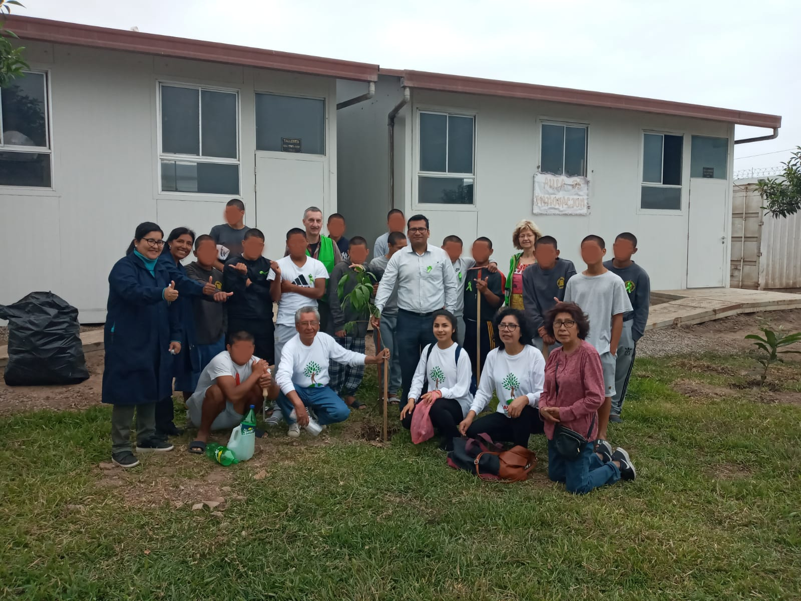 Lima Baumpflanzaktion Prison03