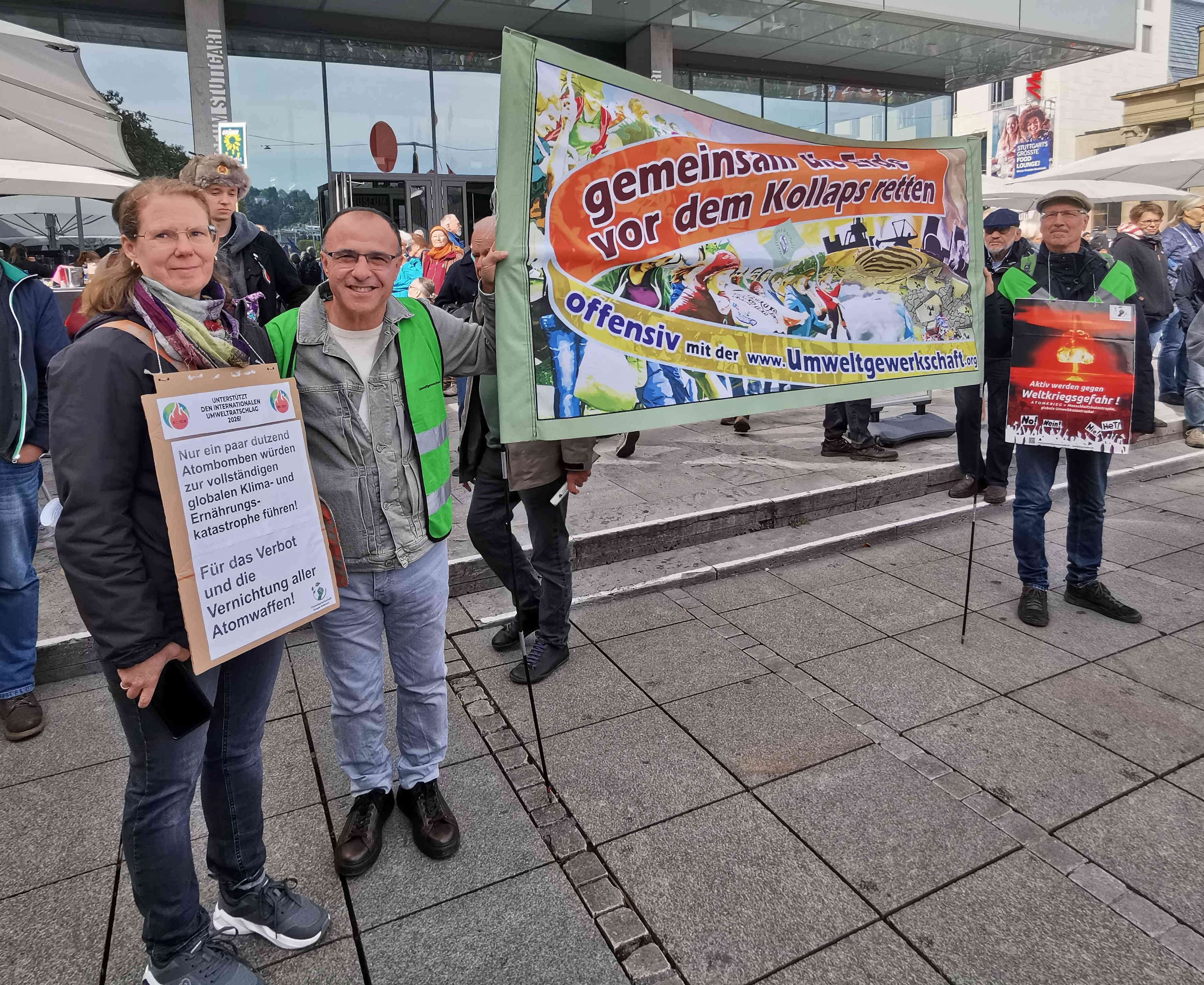 Stuttgart UG bei 3.10.25 Friedensdemo 01