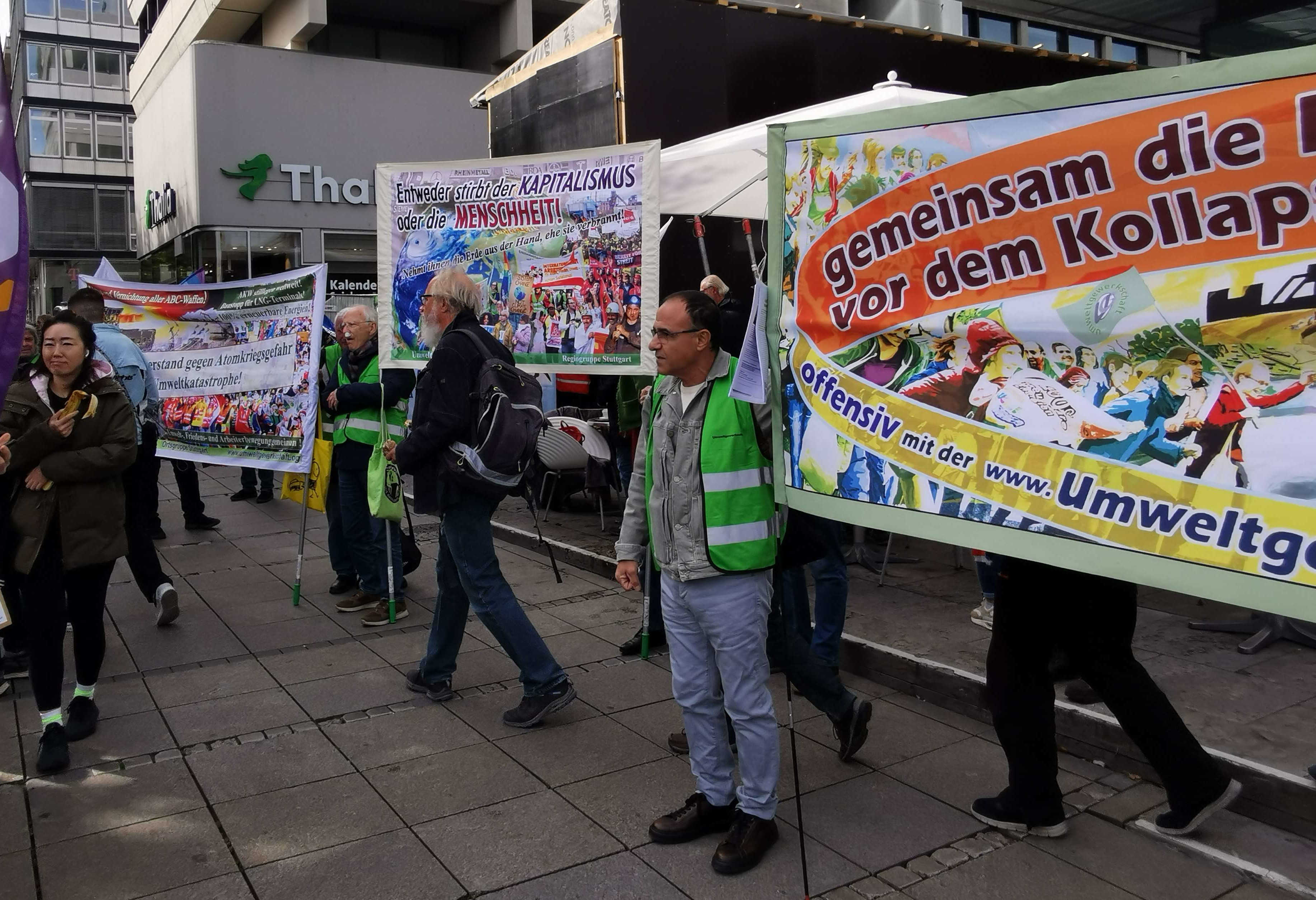 Stuttgart UG bei 3.10.25 Friedensdemo 03