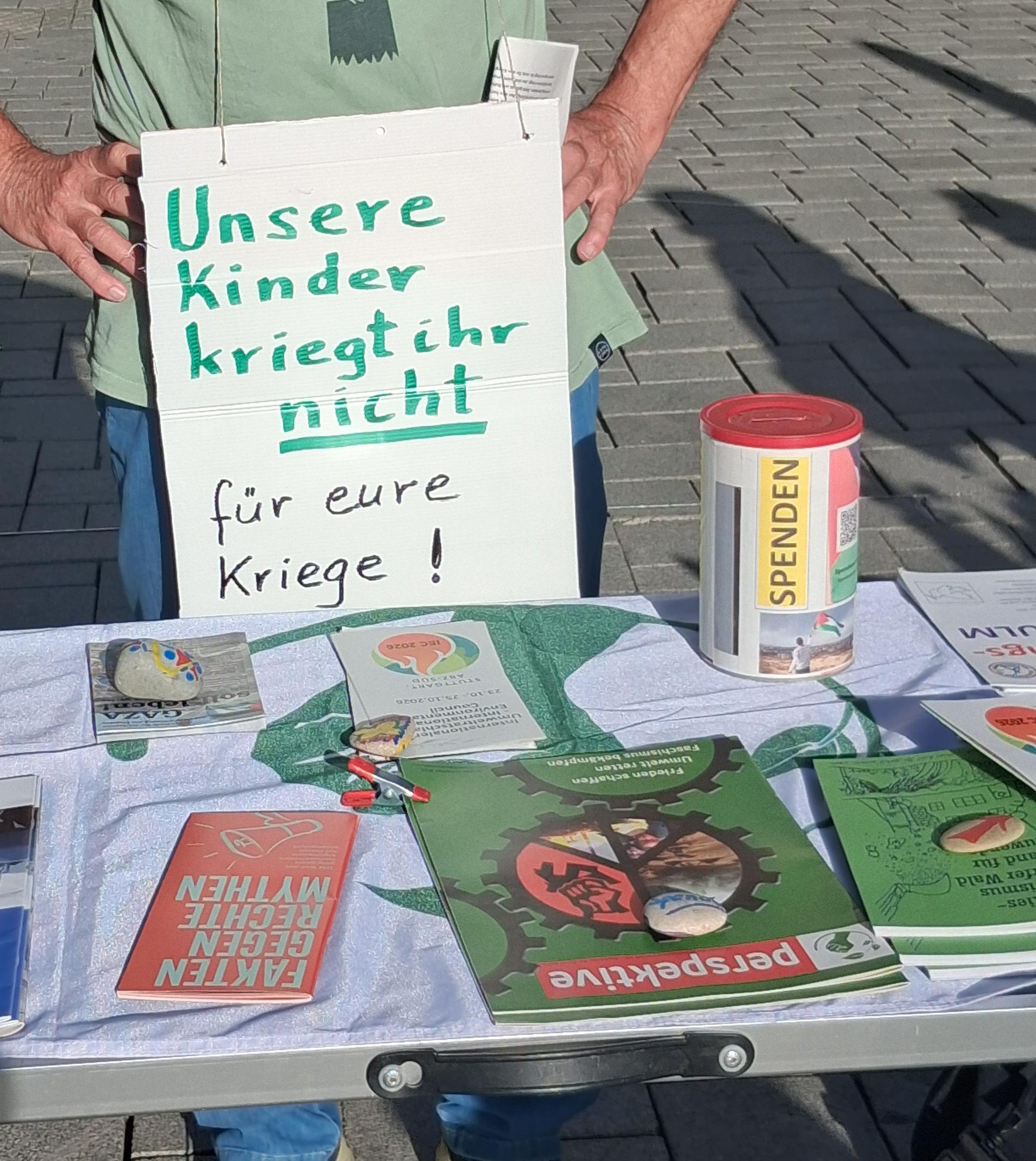 Antikriegstag 2026 UG Tisch